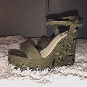 Olive Wedges